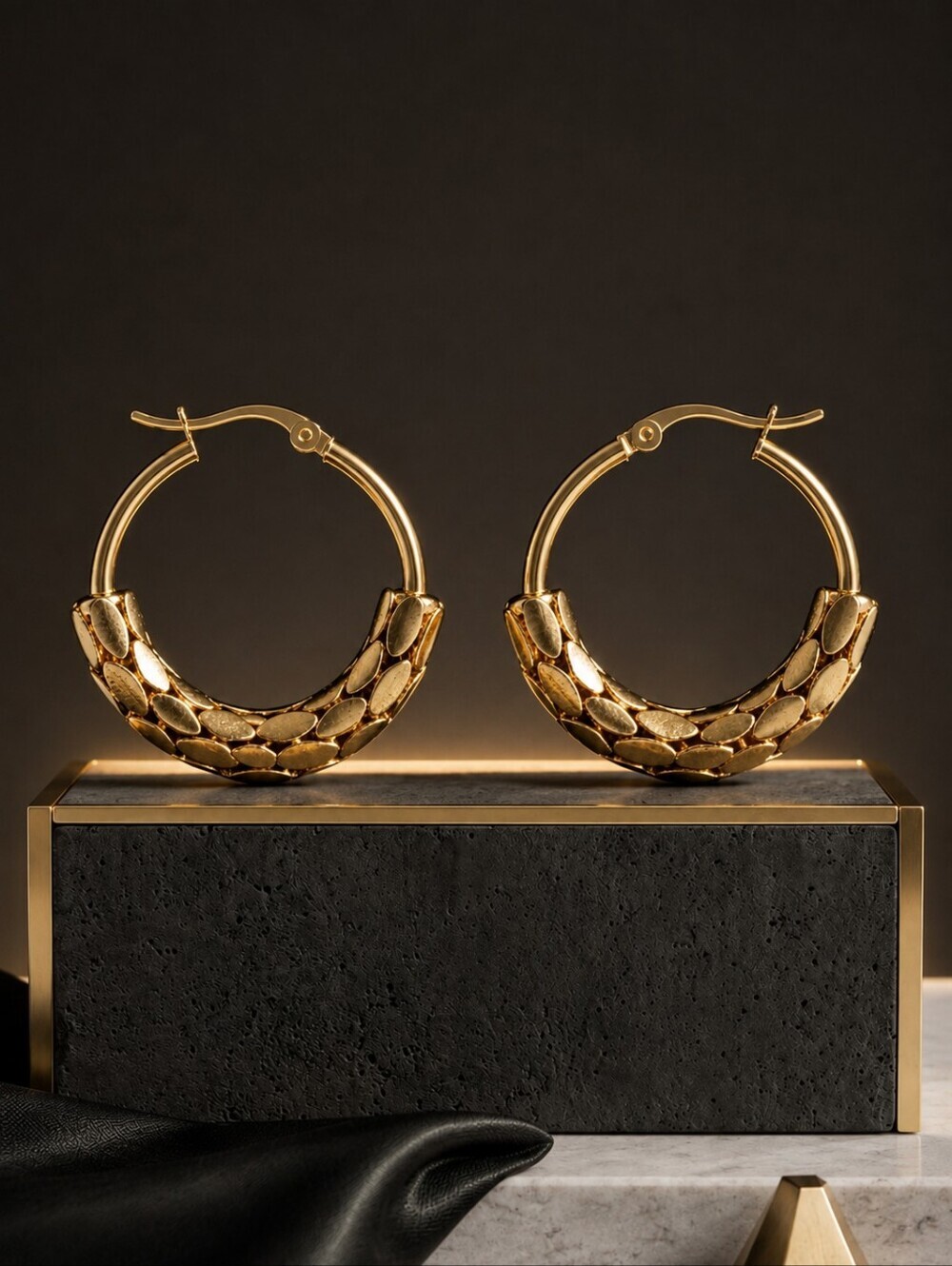 Textured Mesh Hoop Earrings 18K Gold Plated Stainless Steel Non-Tarnish Chunky